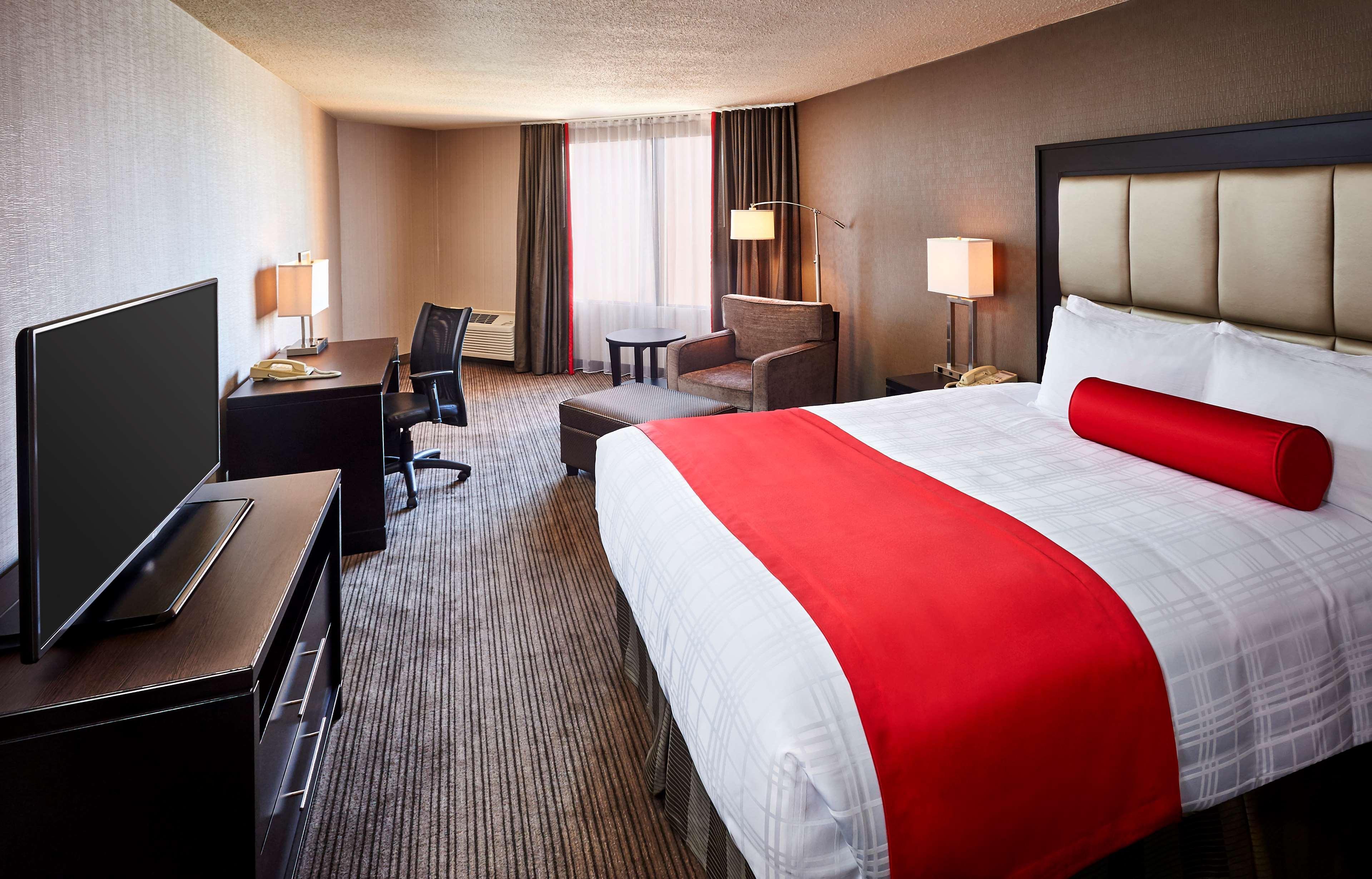 ווינדזור Best Western Plus Waterfront Hotel מראה חיצוני תמונה