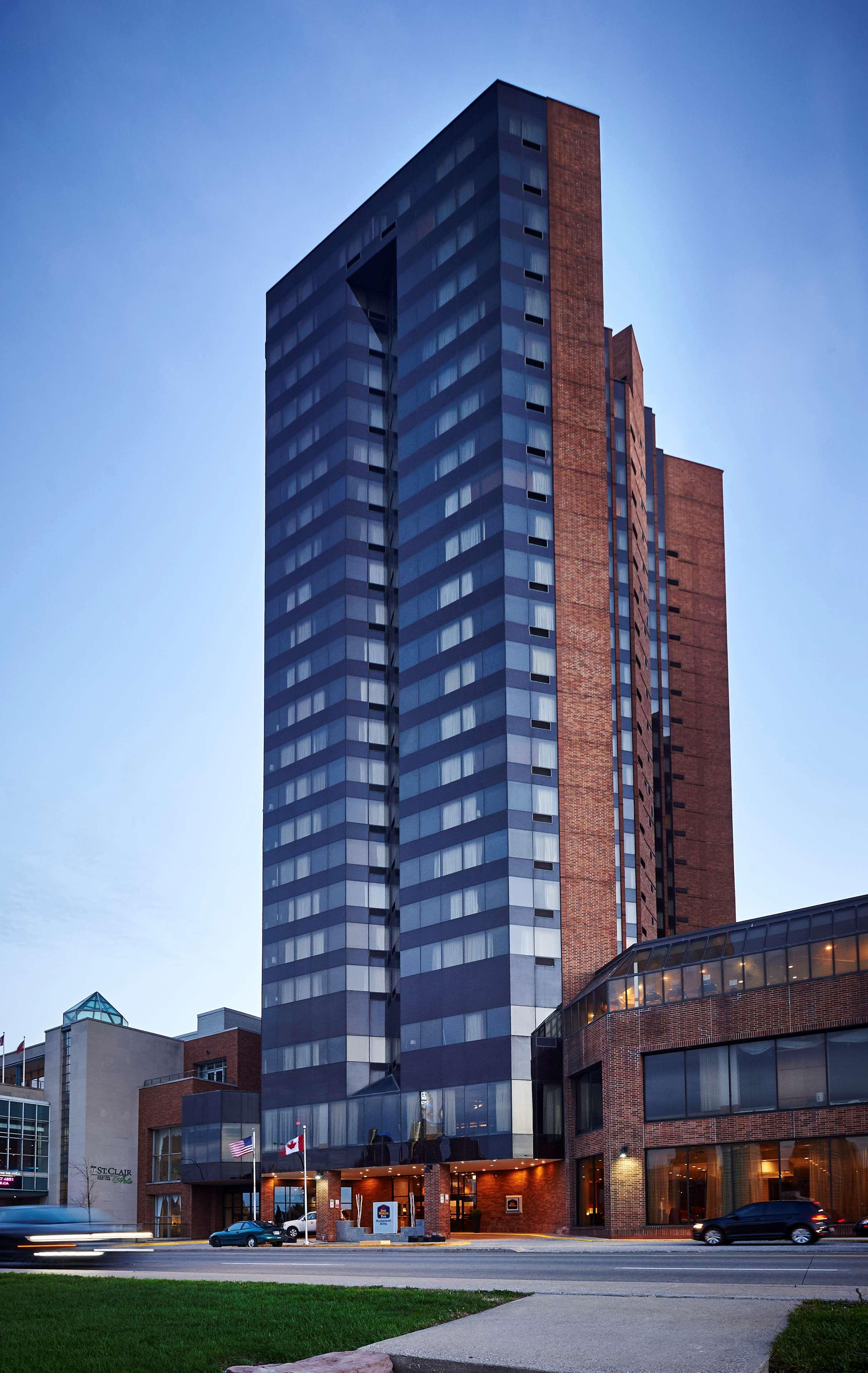 ווינדזור Best Western Plus Waterfront Hotel מראה חיצוני תמונה