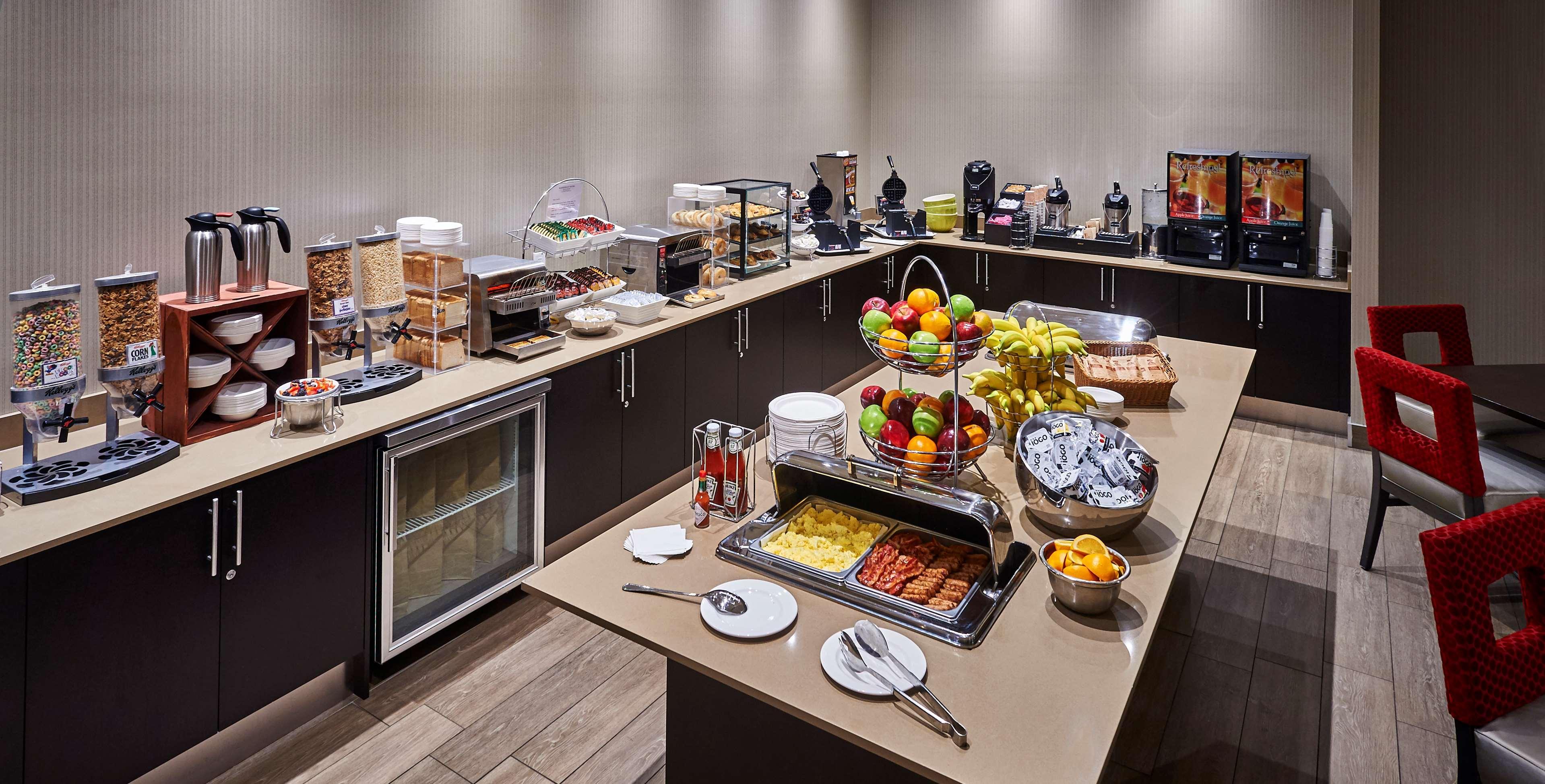 ווינדזור Best Western Plus Waterfront Hotel מראה חיצוני תמונה