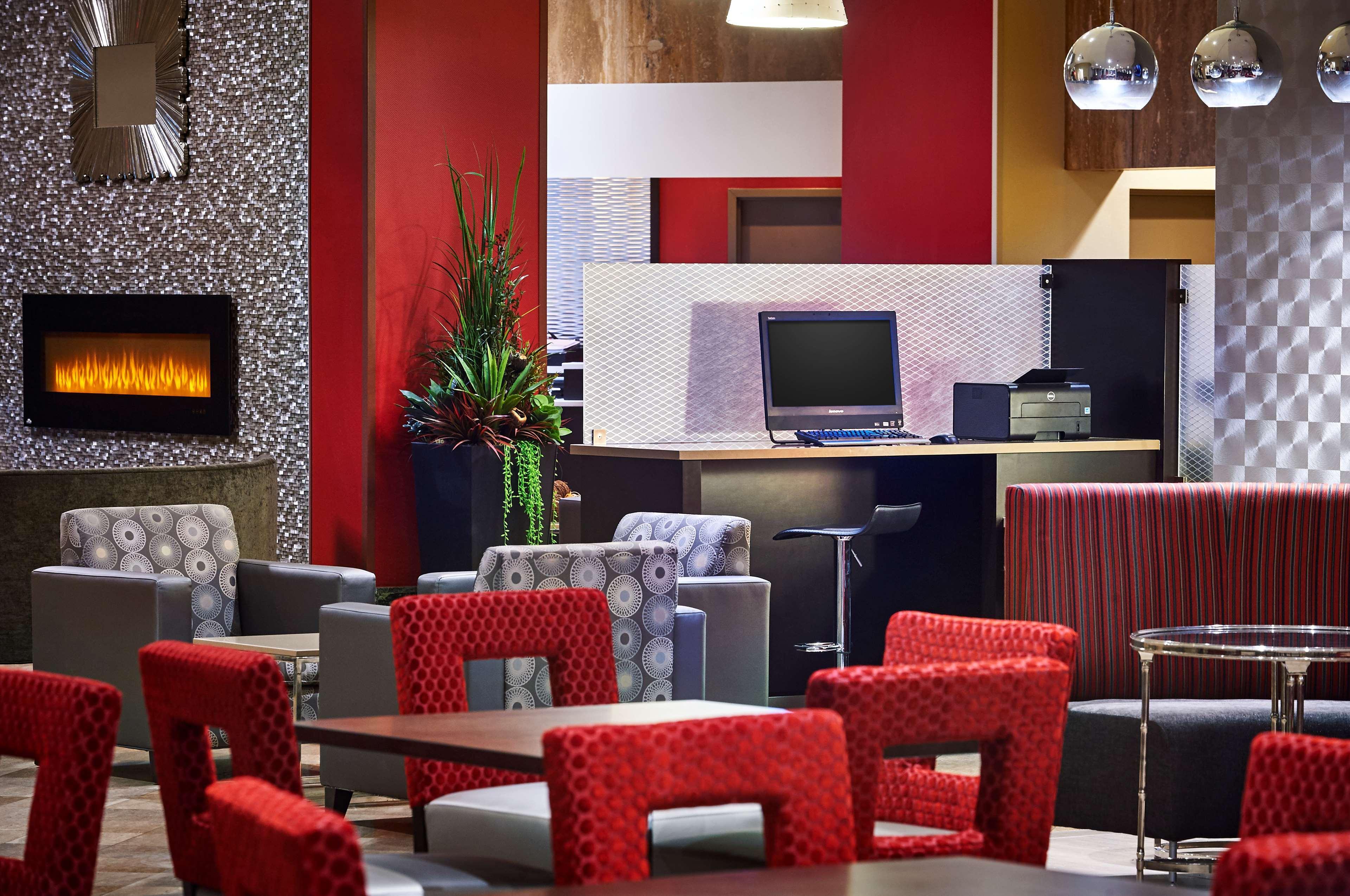 ווינדזור Best Western Plus Waterfront Hotel מראה חיצוני תמונה