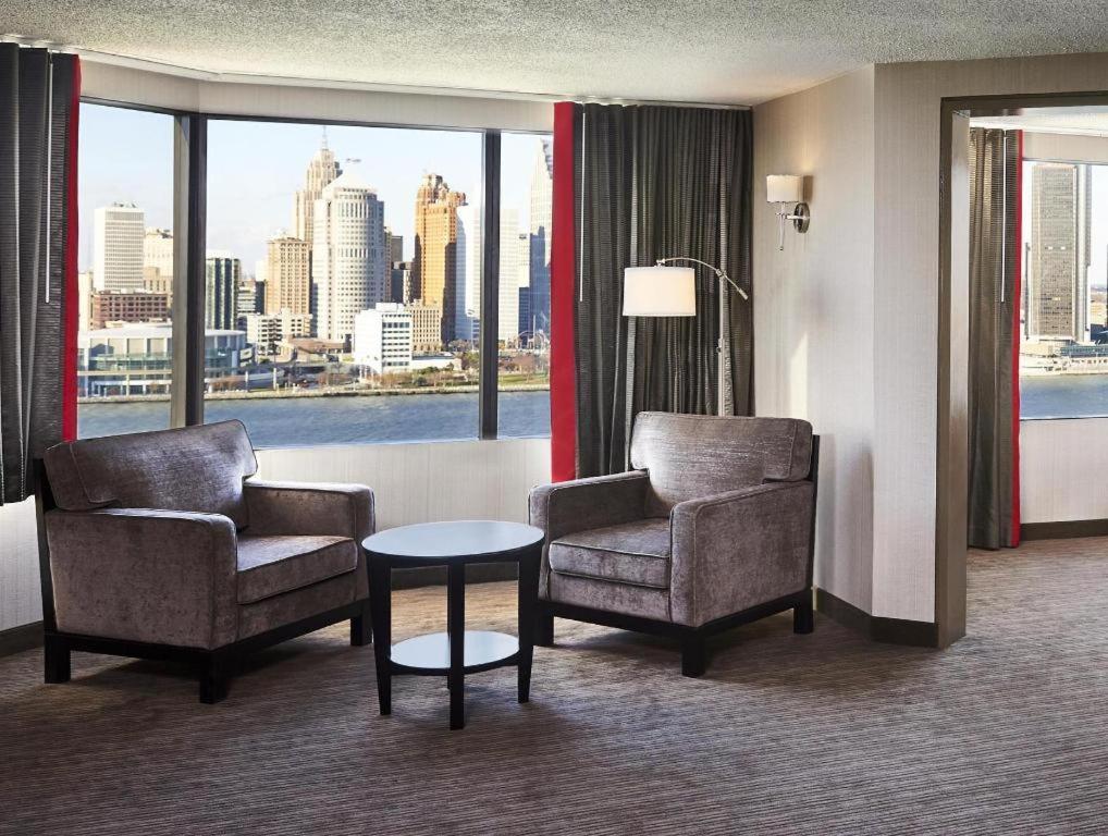 ווינדזור Best Western Plus Waterfront Hotel מראה חיצוני תמונה